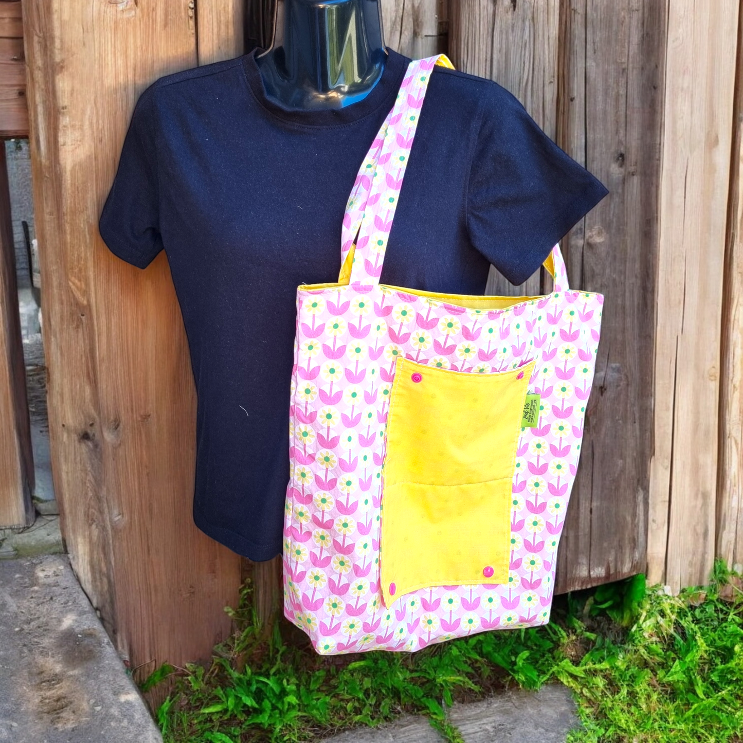 Reversible Fold-Up Tote Bag with pocket