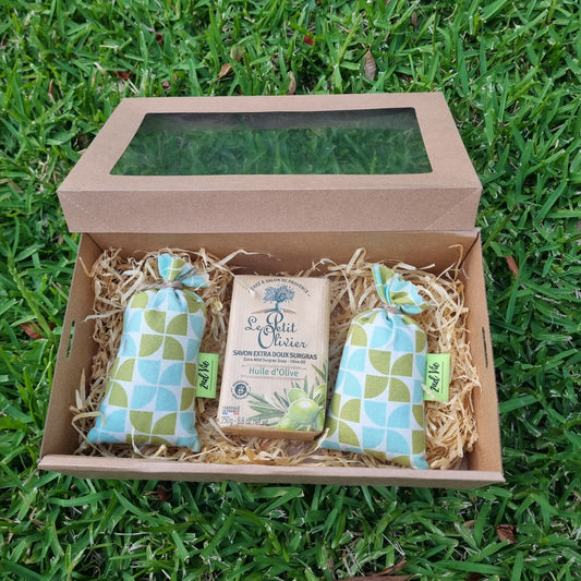Lavender Gift Box — Handmade Sachet & Olive Oil French Soap