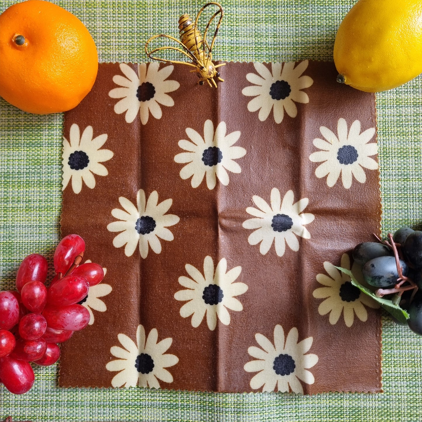 Beeswax Wraps - Medium - Eco-Friendly, Natural & Washable Food Storage
