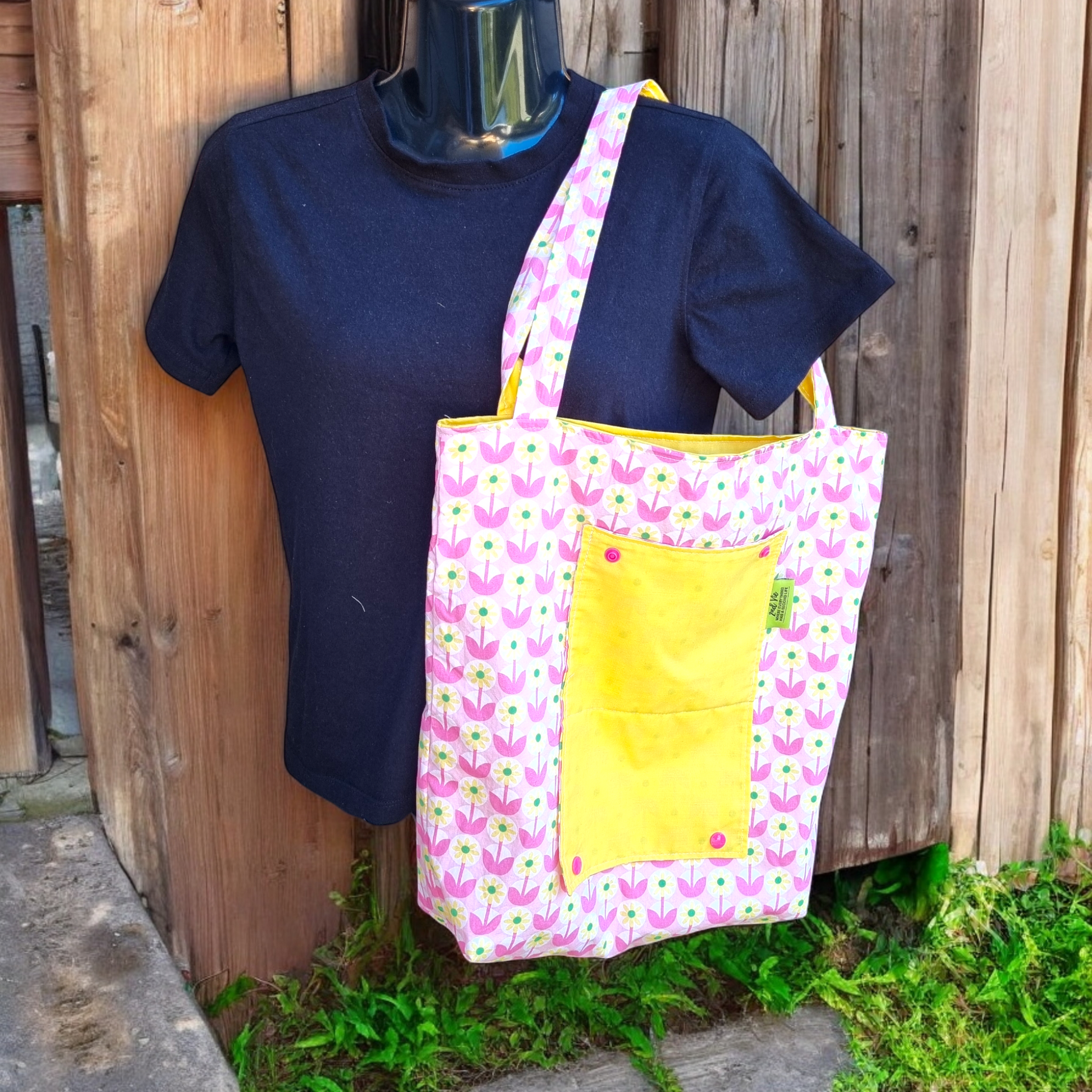 Reversible Fold-Up Tote  Bag with pocket